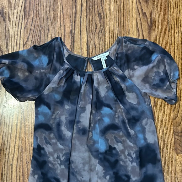 Purple sleek blouse - Picture 2 of 3